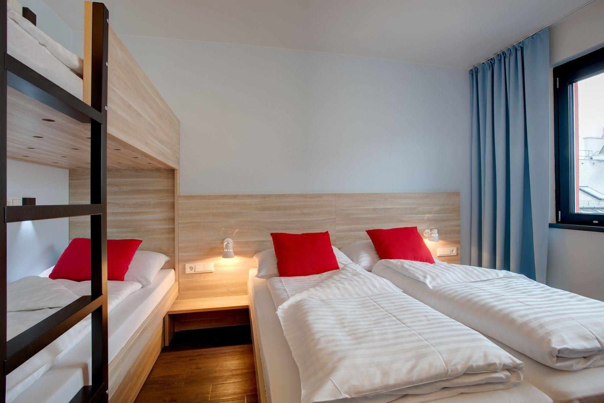 Hotel Meininger Downtown Franz Wien
