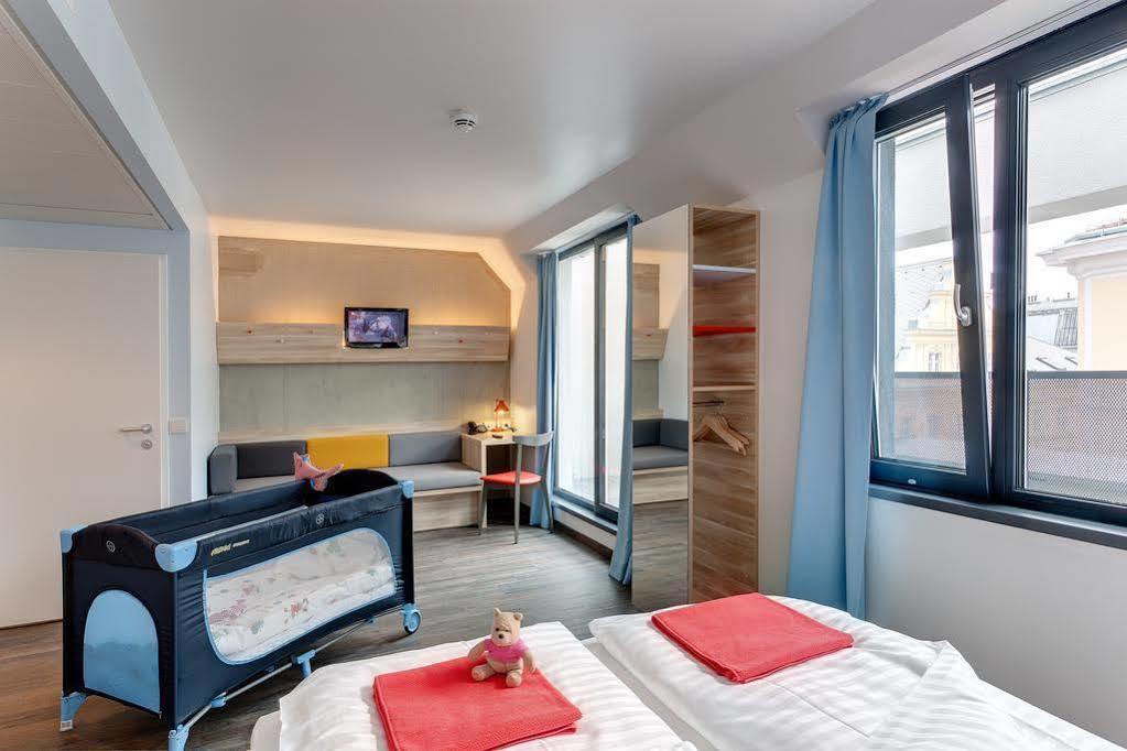 Meininger Downtown Franz Hotel 3*